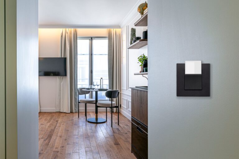 La serie Linea a Villa SoPi: sostenibilità e design nel cuore di South Pigalle